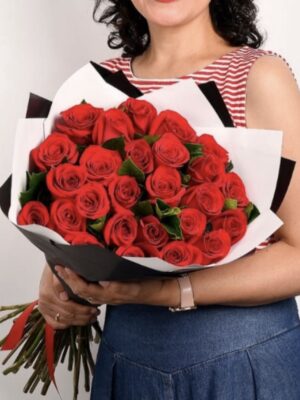 Bauquel 24 rosas rojas