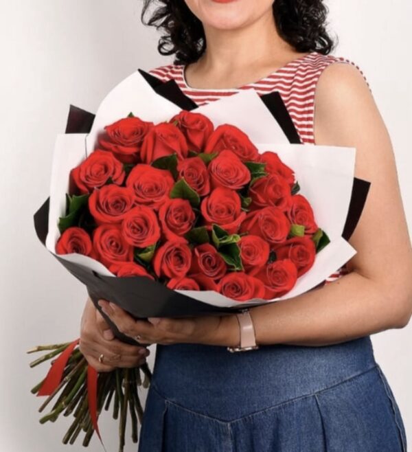 Bauquel 24 rosas rojas