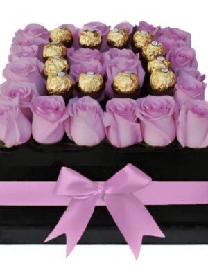 Caja de de rosas con chocolate