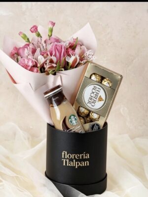 Cajita negra con flores y chocolates