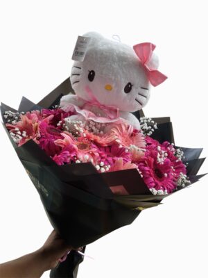 Ramo de gerberas rosada y fucsia hello kitty