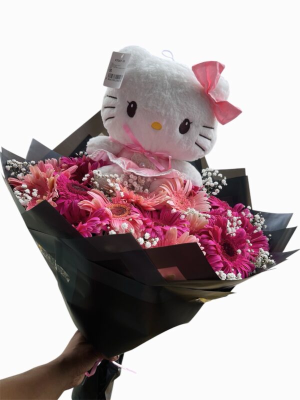 Ramo de gerberas rosada y fucsia hello kitty